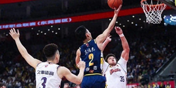 开云移动端-没徐杰真不行，广东2连败球队社媒沦陷，球迷：裁掉奎因2人换大外